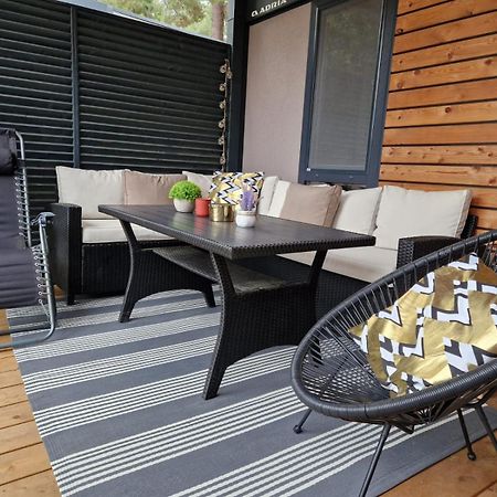 Mobile Home Kailani Nr 121, Camping Porton Biondi ロヴィニ エクステリア 写真